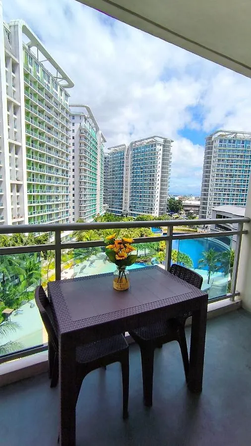 Beach View Unit In Azure Urban Resort Residences Paranaque City Aparthotel